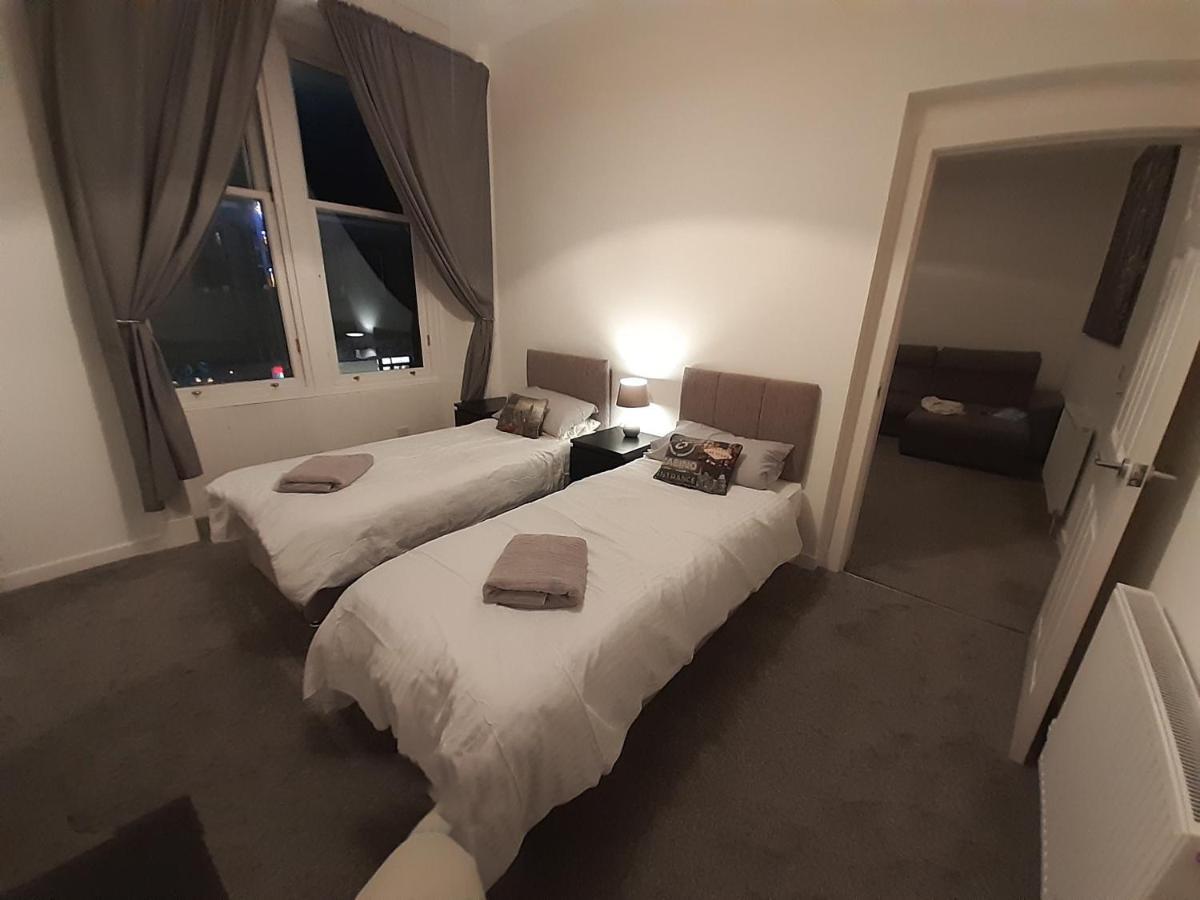 Апартаменты Carvetii - Edward House A - 2 Dbl Bed 1St Floor Flat Данфермлин Экстерьер фото